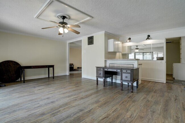Foto del edificio - 18122 Bal Harbour Dr