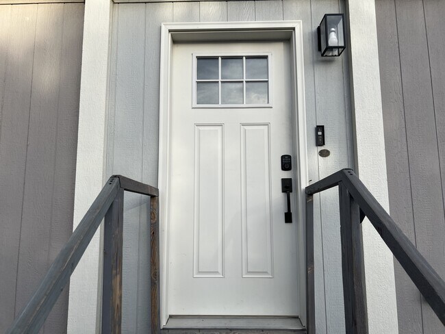 Foto del edificio - 1416 Huntley