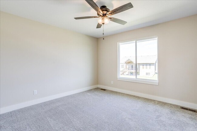 Foto del edificio - Fox Creek- Maggie Plan