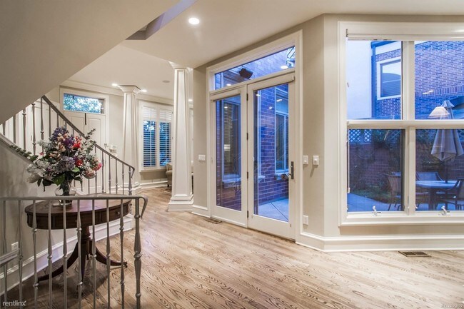 Foto del edificio - 4 br, 3.5 bath Duplex - 400 Clayton Street
