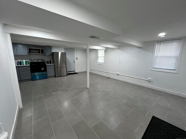 Building Photo - 24 Martone St