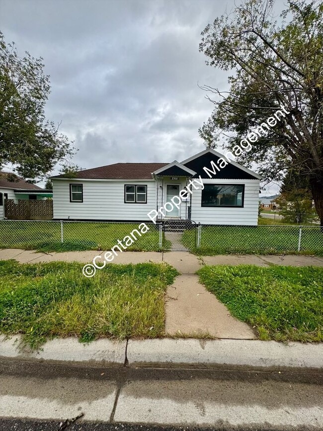 Building Photo - 2300 Marcia St
