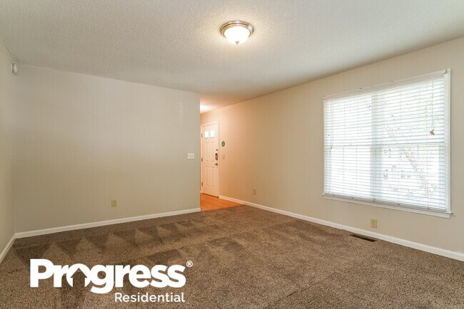Foto del edificio - 1417 Cane Creek Dr