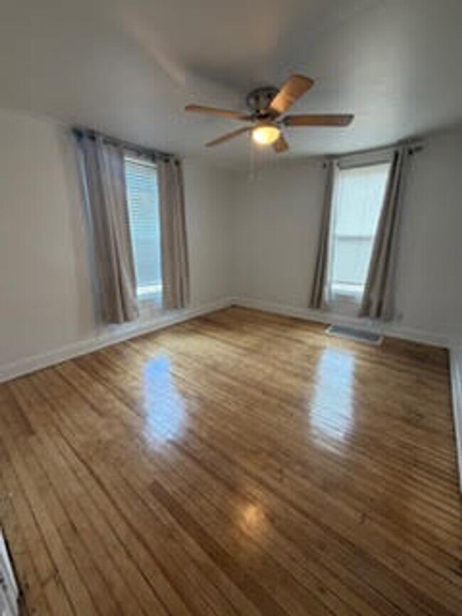 Foto del edificio - 721 Hillside St