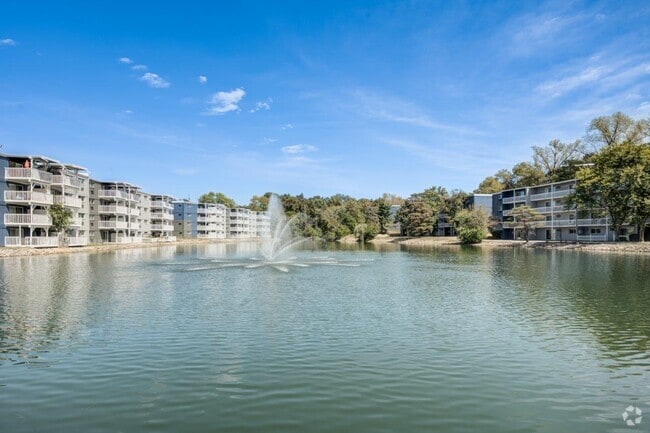 Building Photo - Lakeshore Drive Apartment Homes