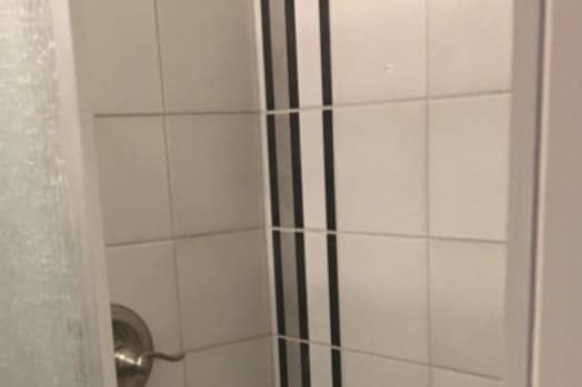 Stylish Tiled Bath - 3302 Delachaise St