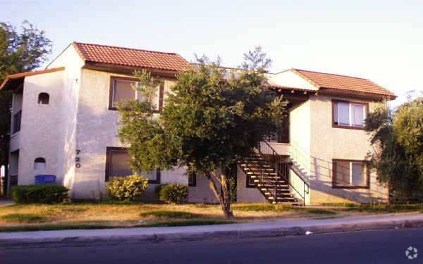 Foto del edificio - 720 E Virginia Way