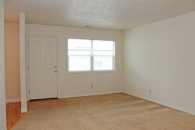 Foto del edificio - 3805-3805 SE Cesar Estrada Chavez Blvd