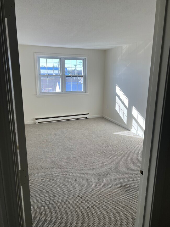 61 Storey Ave Unit 21, Newburyport, MA 01950 Condo for Rent in