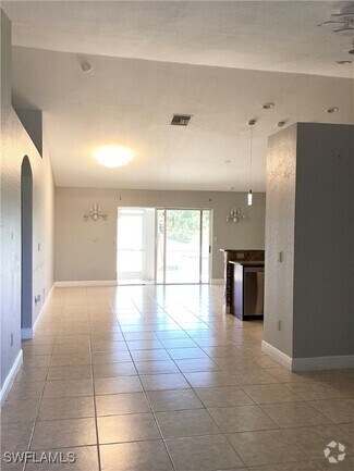 Building Photo - 4703 6th St W