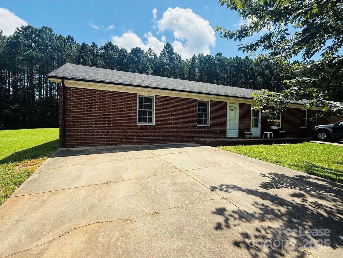 Primary Photo - 2296 Beth Haven Church Rd