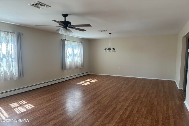 Building Photo - 182 Bonaire Dr