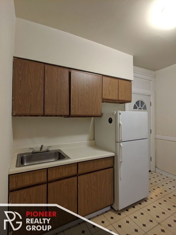Foto del edificio - 719 W Barry Ave