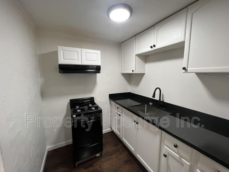 2717 Twin View Blvd, Shasta Lake, CA 96019 Condo for Rent in Shasta