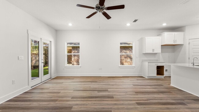 Building Photo - 203-203 Holley Grv Ln