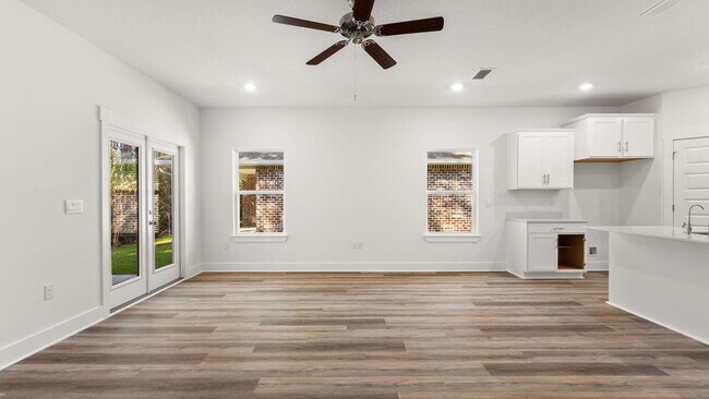 Foto del edificio - 203-203 Holley Grv Ln