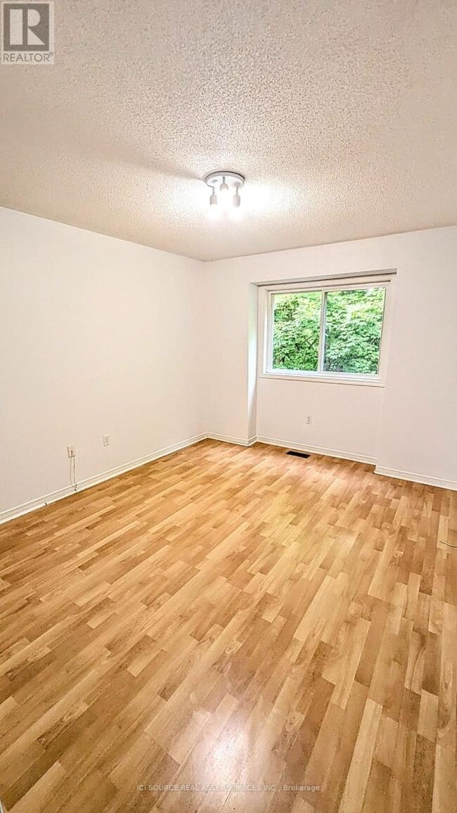 Building Photo - 44 Eli Shackleton Ct