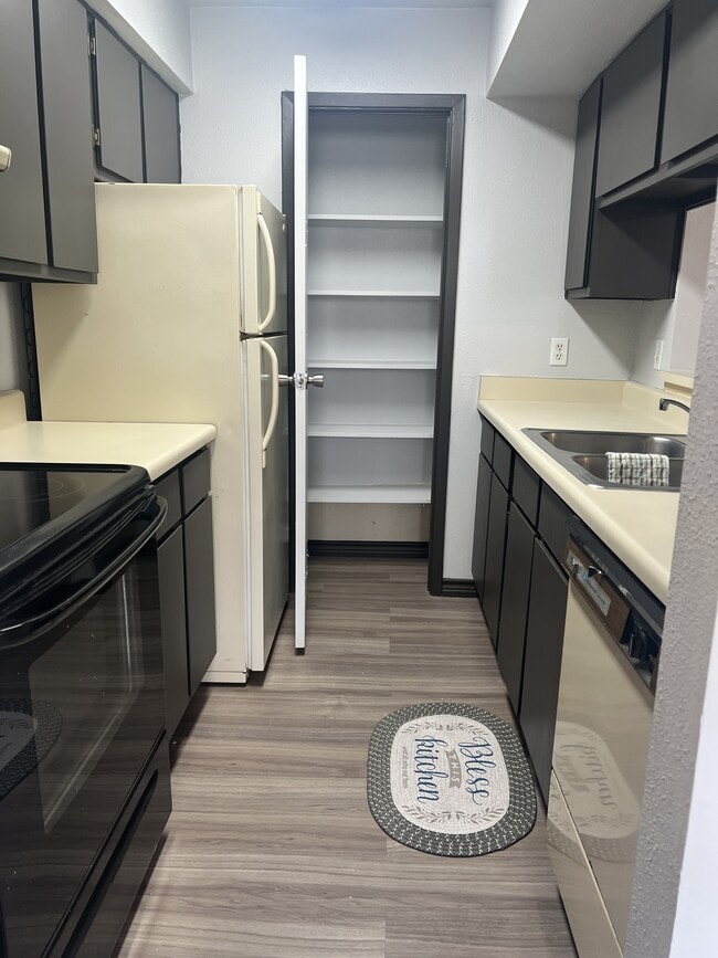 Photo - 7600 Emmett F Lowry Expy Townhome