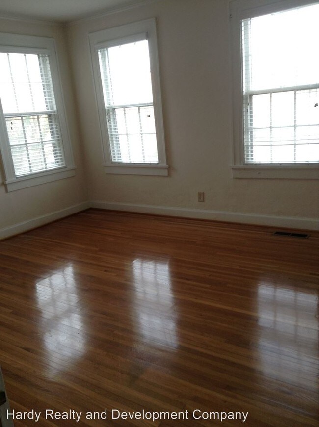 Foto del edificio - 814 E 2nd Ave