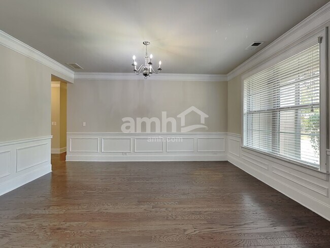 Building Photo - 146 Water Oak Dr