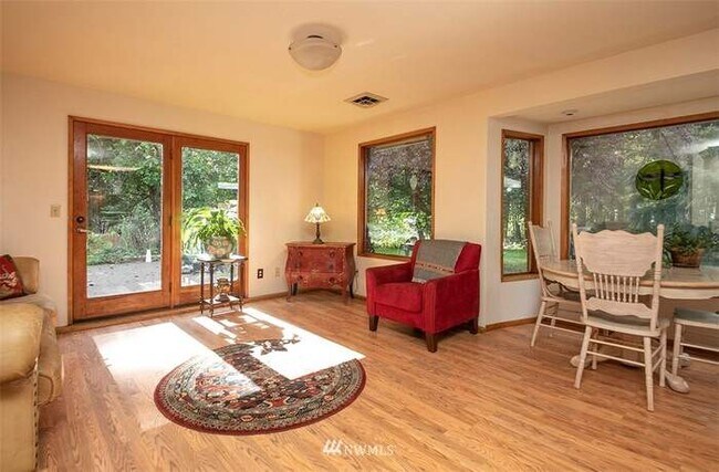 Foto del edificio - 3268 Hilberg Ln
