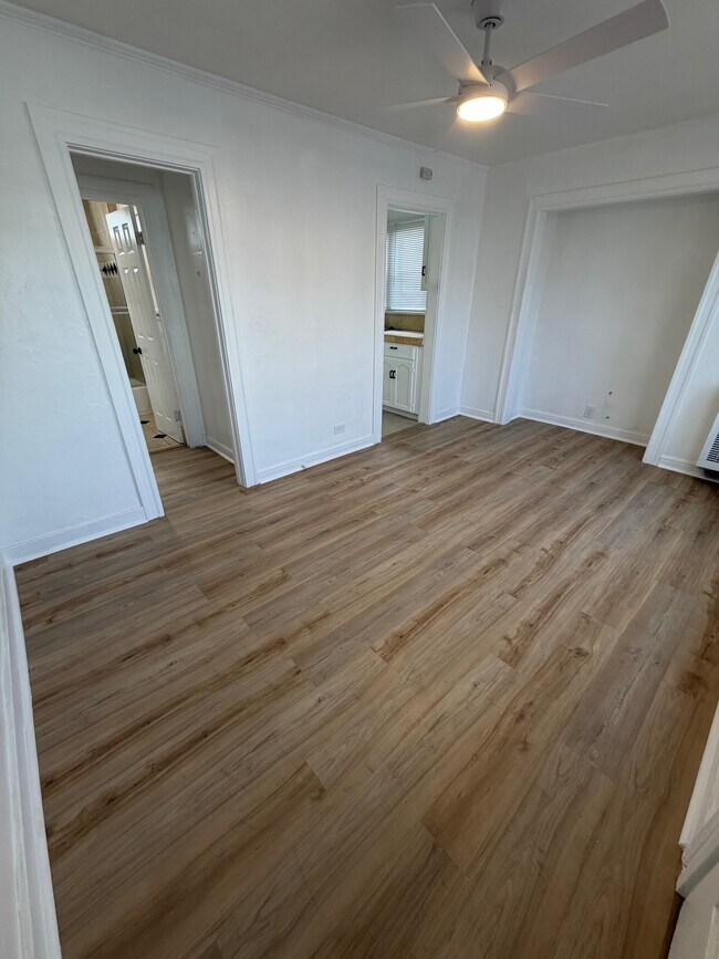 Foto del edificio - 617 W 17th St