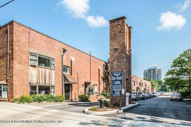 Building Photo - 90 Bay Street Landing