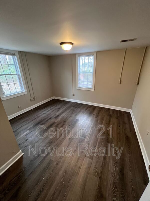 Building Photo - 301 Clifton Terrace