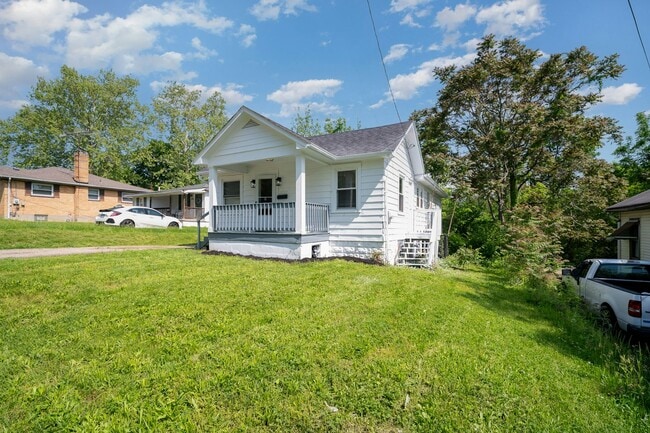 Building Photo - 3728 Standish Ave