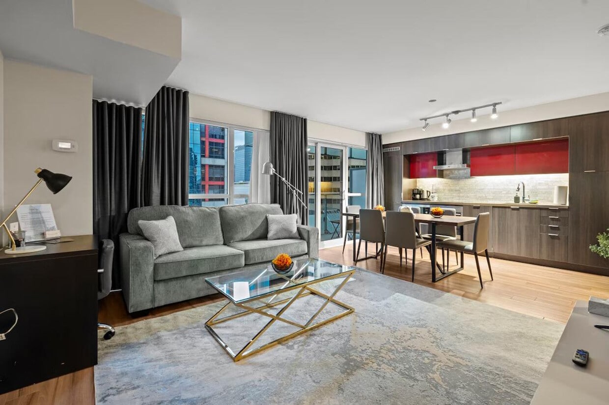 Photo principale - 299 Front St W