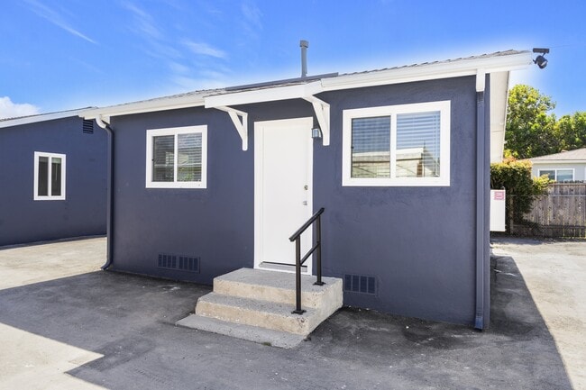 Building Photo - 4822 8th St