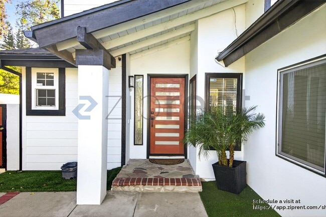 Building Photo - 19700 Blythe St