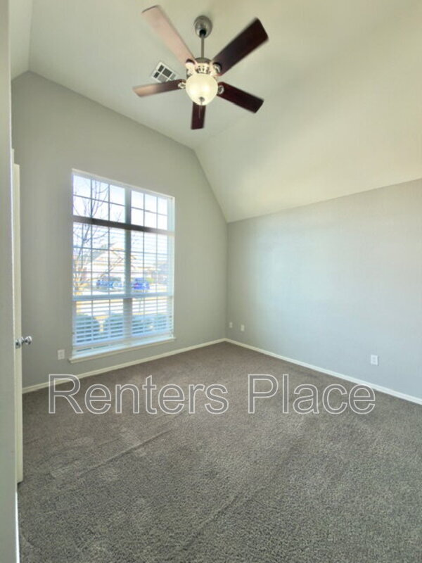 Foto del edificio - 2012 E 133rd Ct S