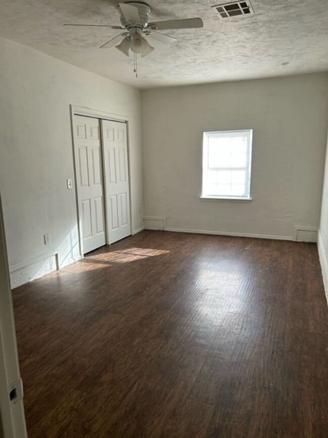 Building Photo - 333 NW 80th St