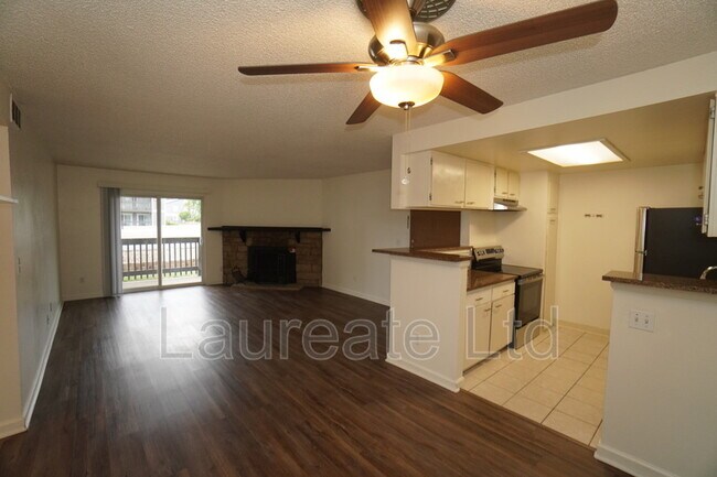 Foto del edificio - 3462 S Eagle St