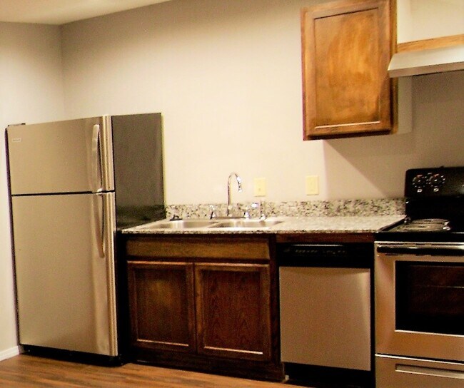 Foto del edificio - 1306 E 11th St