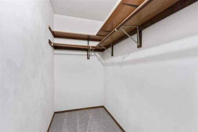 Building Photo - 2312 N Skylark Dr