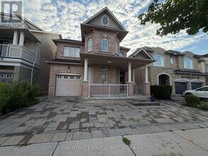 Building Photo - 56 Albright Crescent