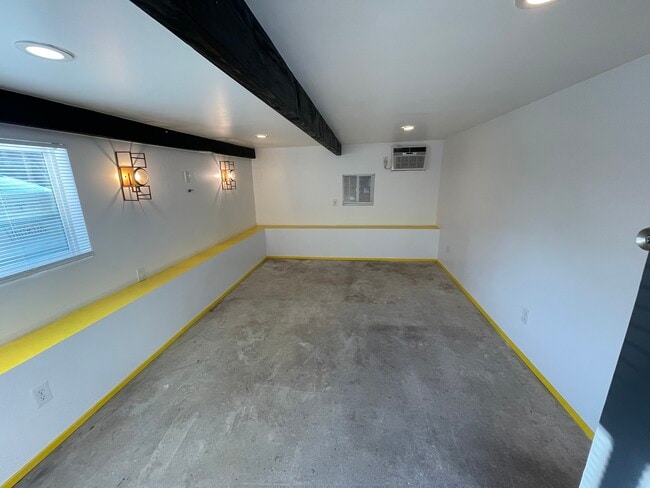 Building Photo - 1141 N Virgil Ave