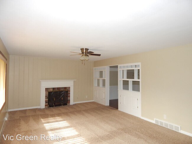 Building Photo - 4 br, 2.5 bath House - 7541 Mintwood Ave