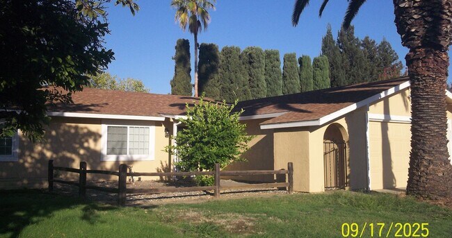 Building Photo - Wonderful Citrus Heights home