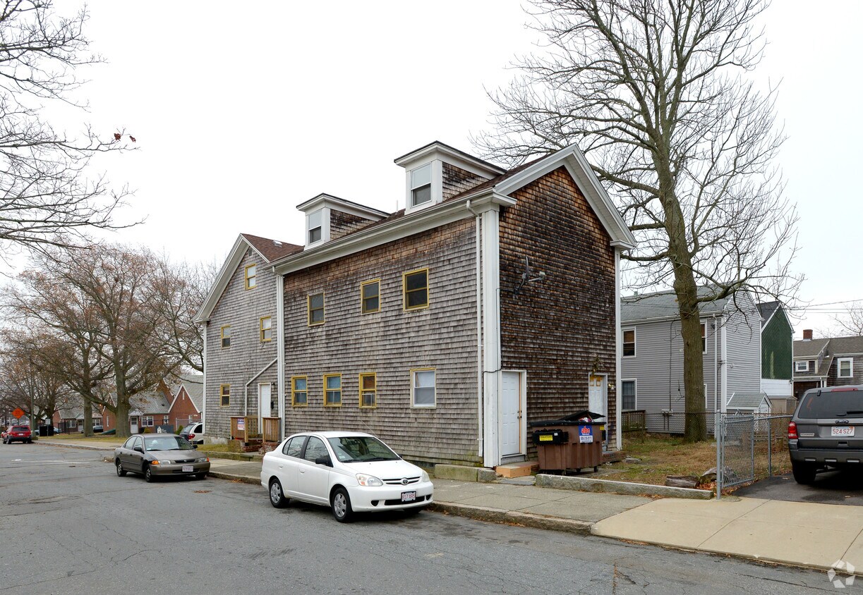 263 Ave, New Bedford, MA 02740 Apartments in New Bedford, MA