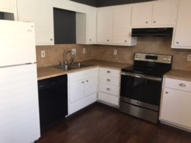 Foto del edificio - 2 Bedroom duplex in PTISD