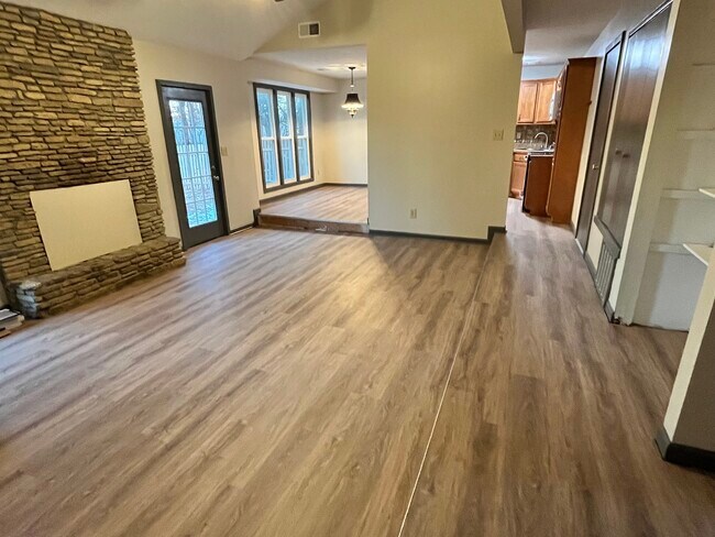 Family Room - 9005 Thelma Ln