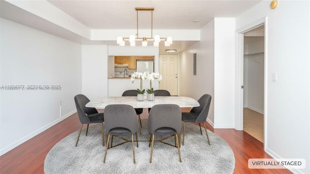 Foto principal - 102 SW 6th Ave