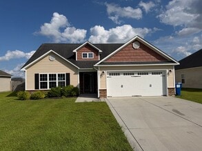 Building Photo - 107 Cavalier Dr