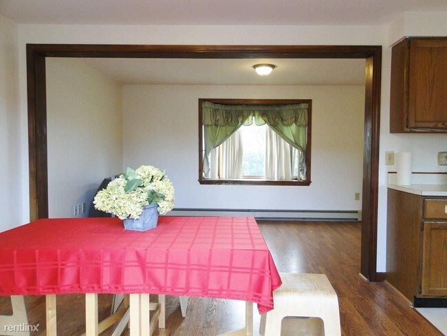 Building Photo - 2 br, 1.5 bath  - 59 Waverly St