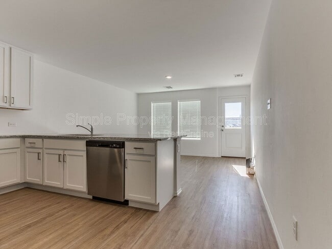 Building Photo - 1824 Wolford Wy