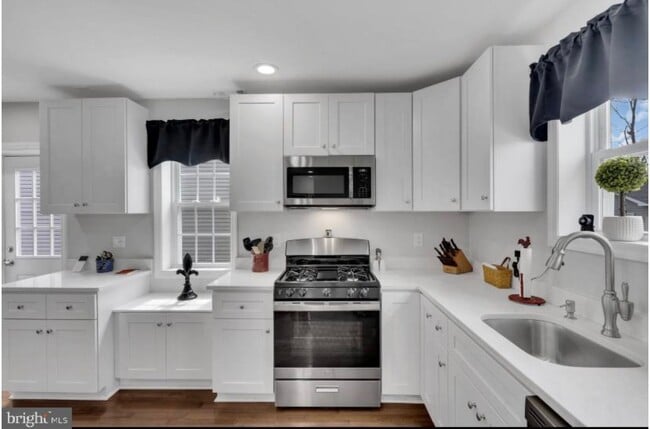 Building Photo - Bellmaw/Palmyra - 5 Bed 2 Bath Single