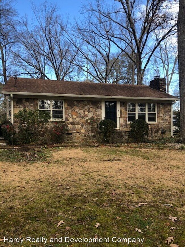 Building Photo - 2 br, 1 bath House - 4 Walton Way